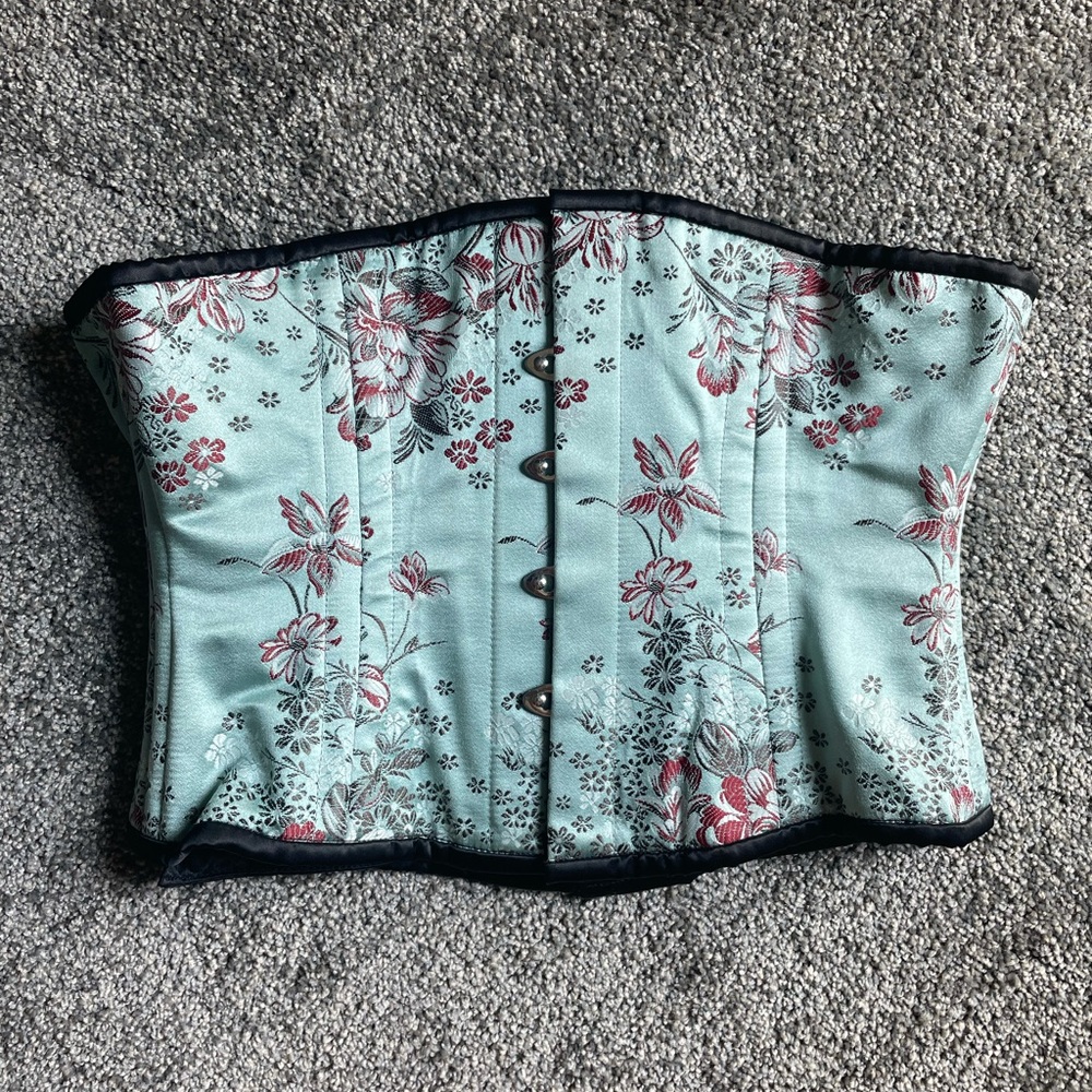 Isabella Corsetry 26”